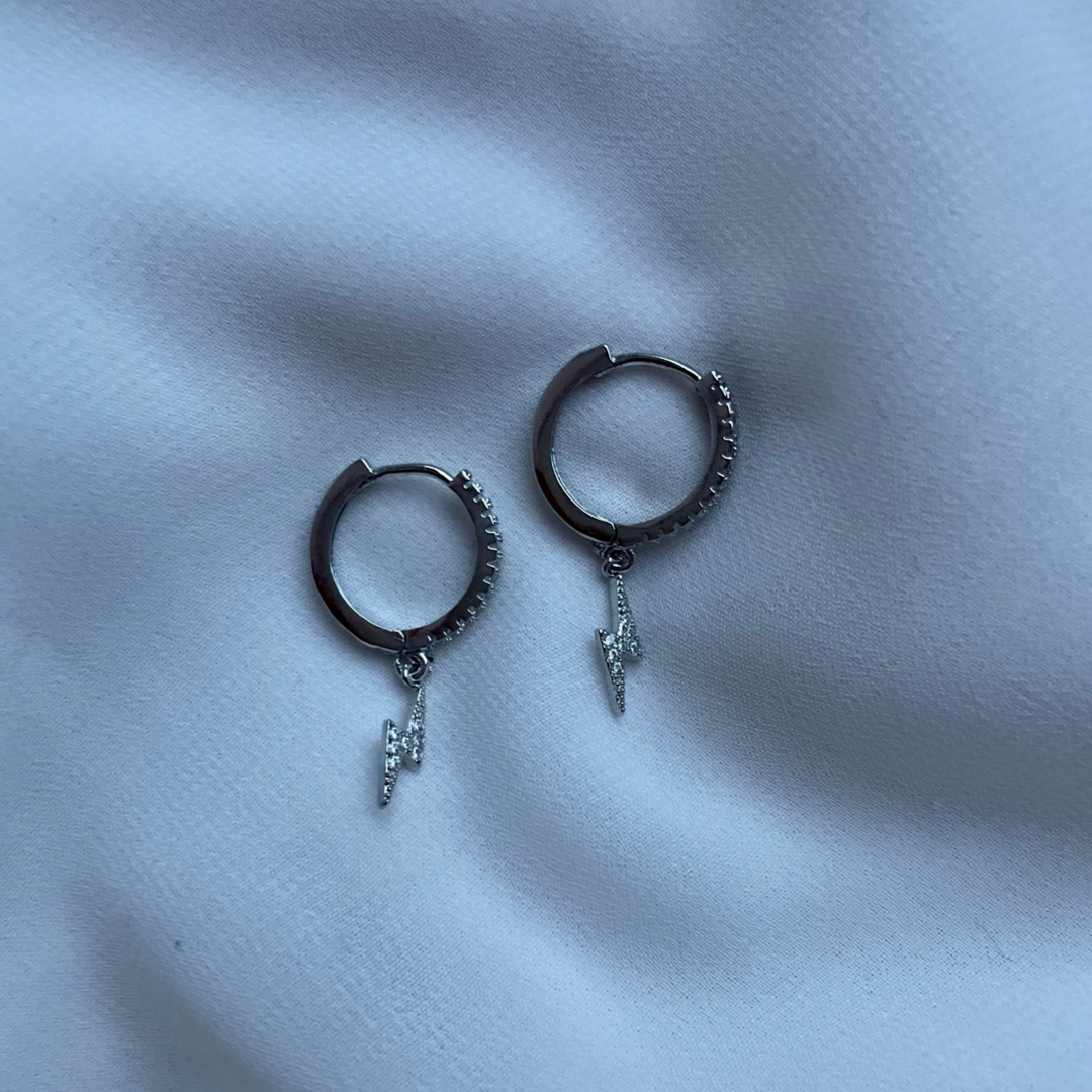 L I G H T N I N G Hoop earrings - Witte Art