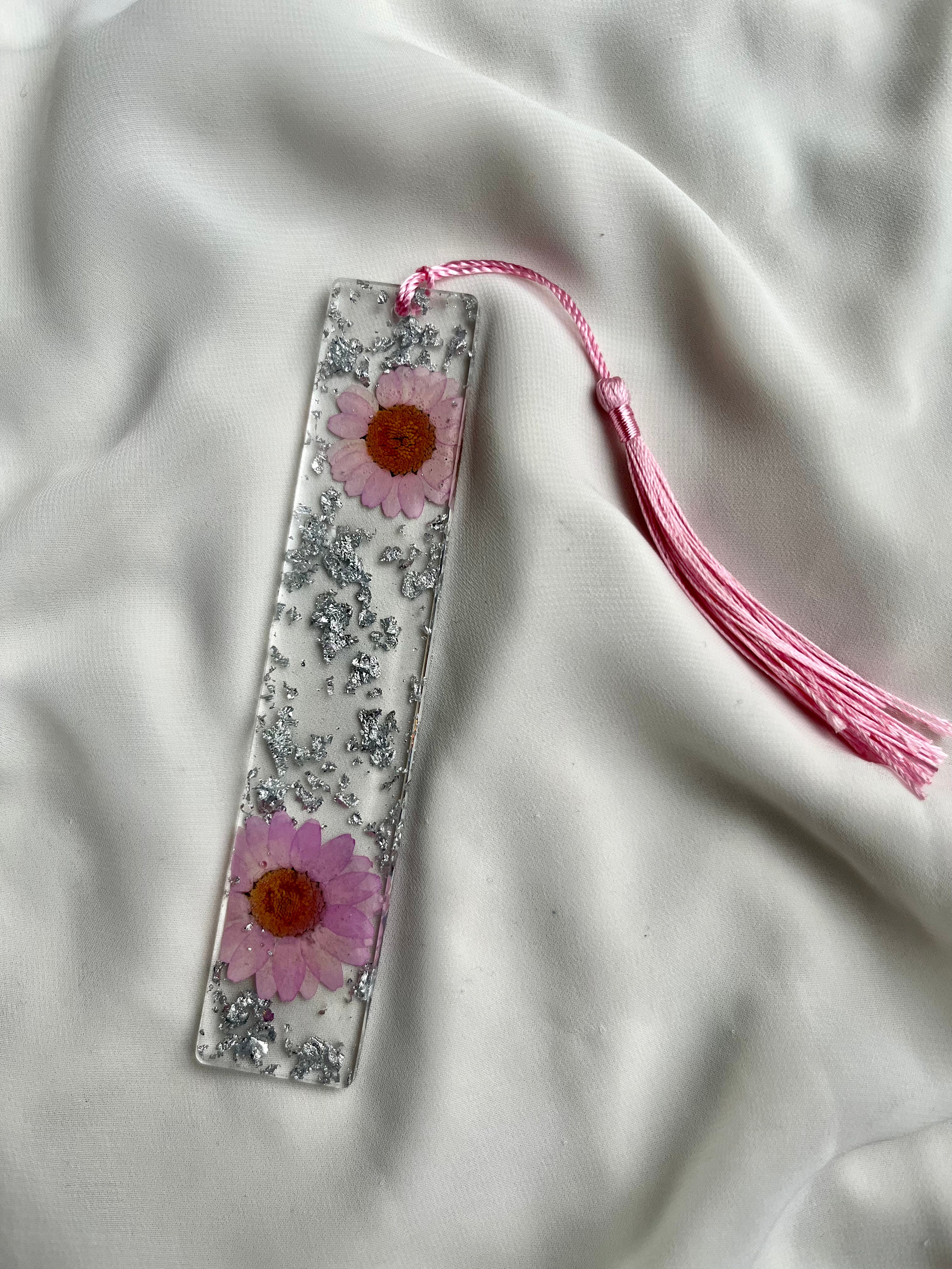 B I L L I E  Bookmark with real flowers - Witte Art
