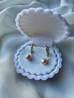 P E A R L  Hoop Earrings - Witte Art